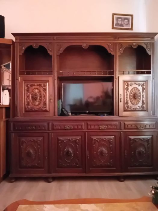 Móvel de Madeira Maciça