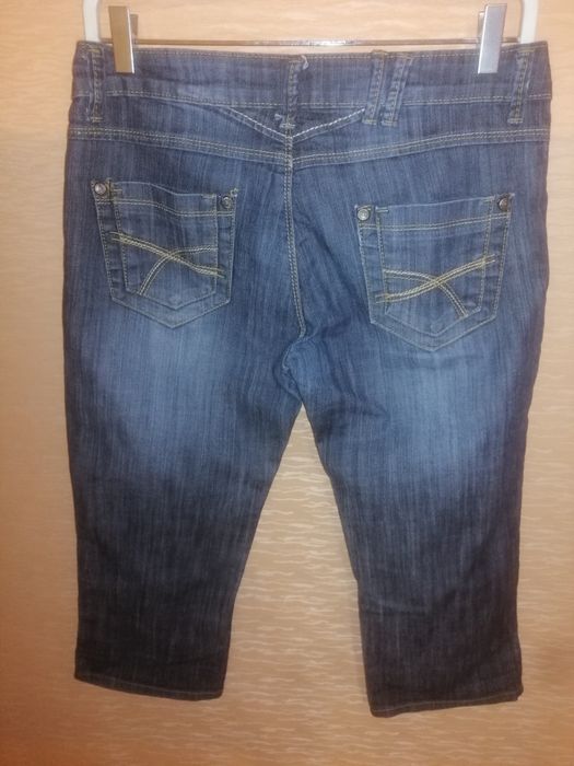 Jeansowe spodnie 3/4