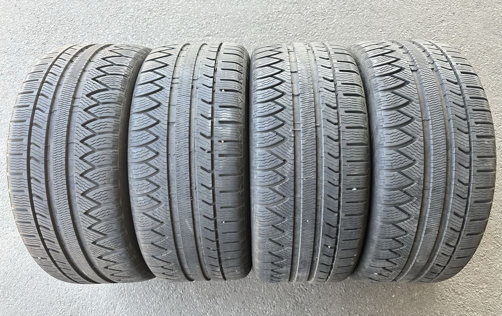 Шини 235 40 18 95V XL Michelin Pilot Alpin PA3 комплект