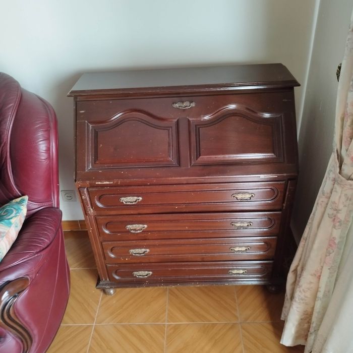 Móvel de escrivaninha