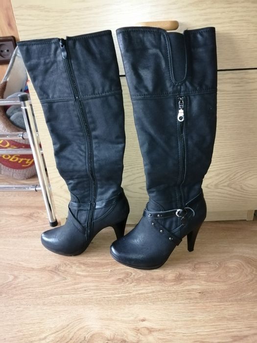 Buty damskie na obcasie