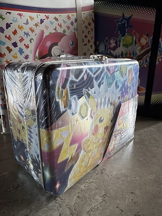 TCG Pokemon Collector chest