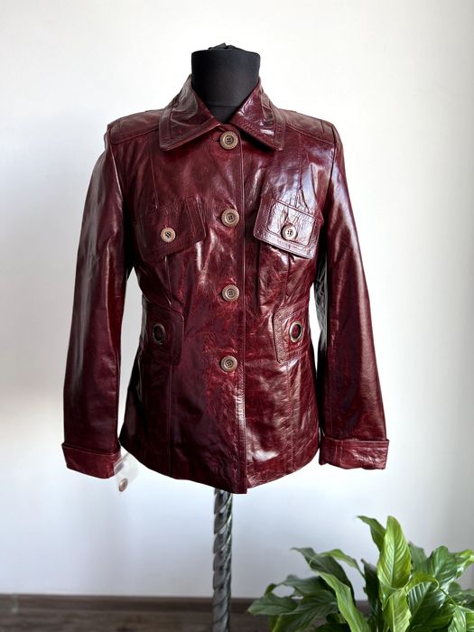 Шкіряна куртка жіноча нова розміру L