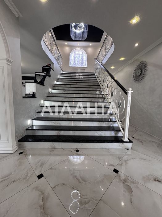 Гарний будинок в Чагрі