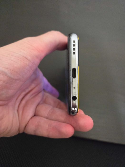 Realme GT 5G 12GB/256GB Racing Yellow (Snapdragon 888) - Excelente Estado