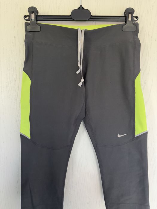 Szare spodenki sportowe nike 3/4