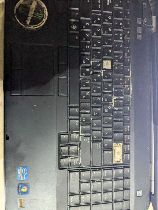 Ноутбук Dell Latitude E5520 на запчастини