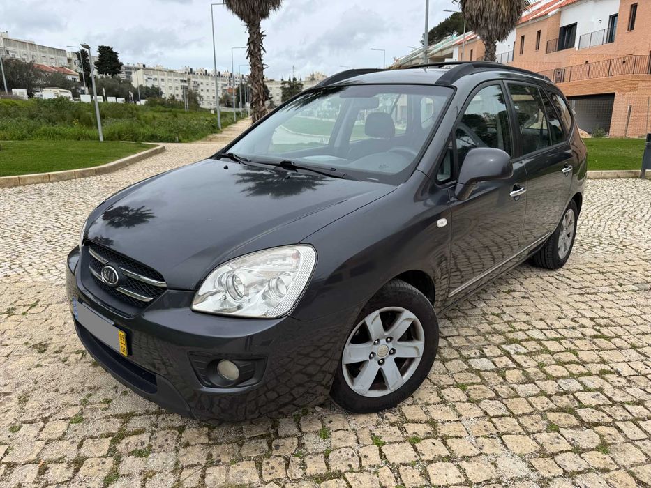 Kia Carens 2.0 CRDi LX (7lug.) 1 Proprietário - 2009