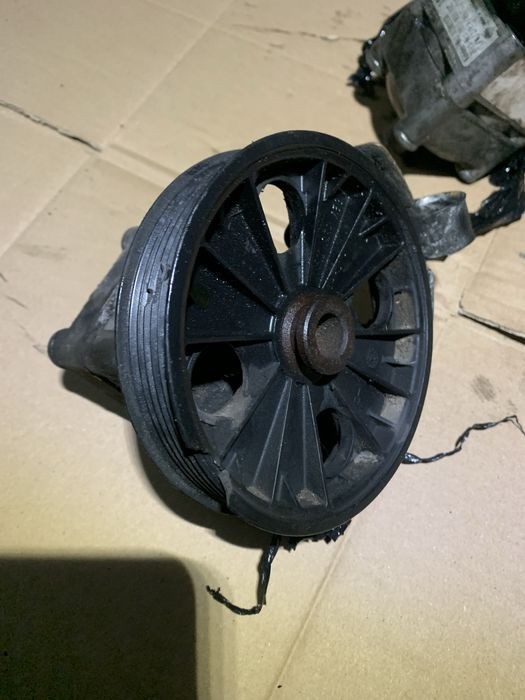 Pompa wspomagania volvo xc90 2.4 d5 185 2.5 t s60 s80 v70 xc70