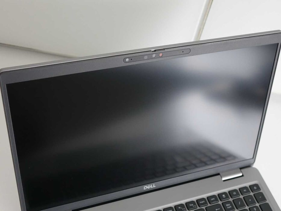 Dell PRECISION 3571 15.6 IPS FHD i7-12700H 16 512 NVIDIA RTX A1000 4gb