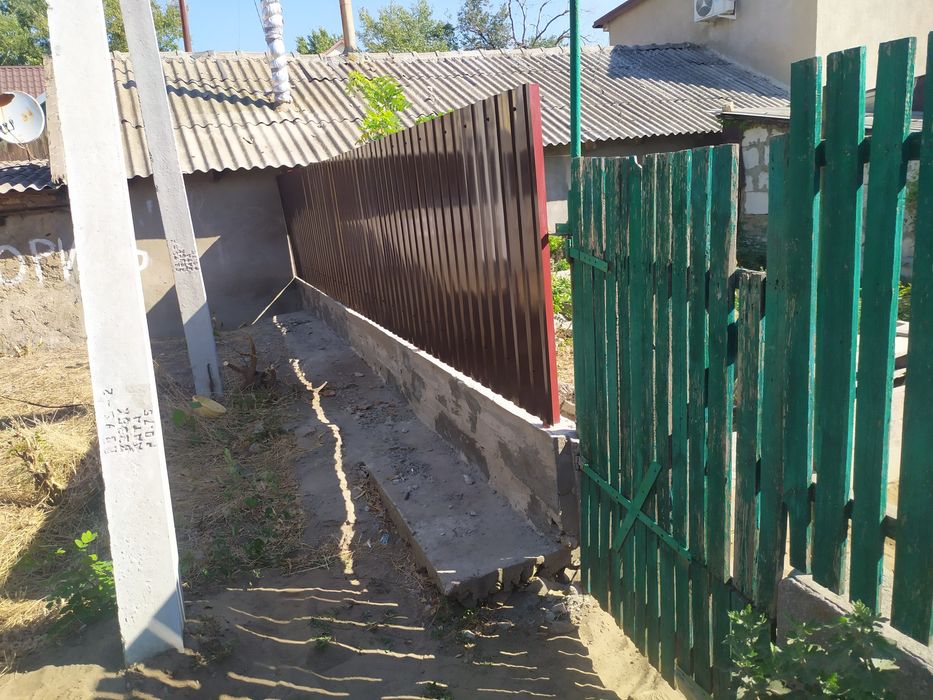 Установка ограждения, монтаж заборов