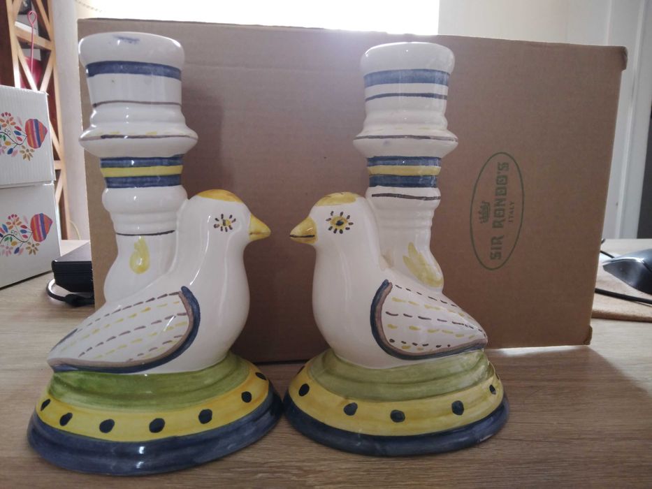 Castiçais de cerâmica assinados