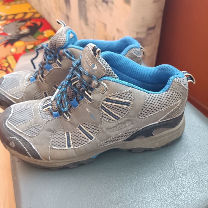 Дешево  кросовки на хлопчика