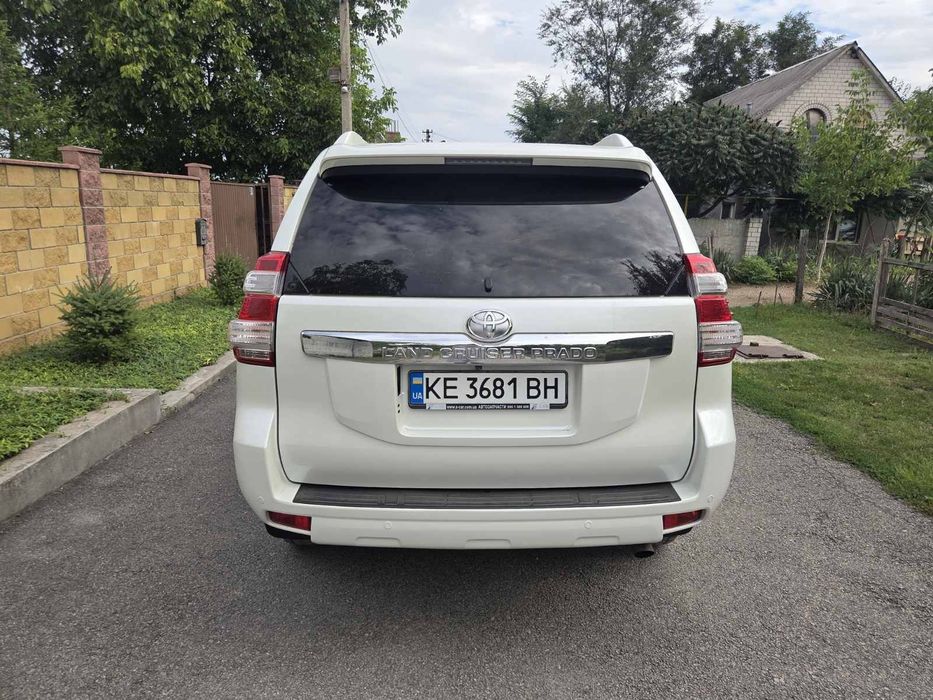 Toyota Land Cruiser Prado 2014 VIN JTEBU3FJ30K072650 фото оголошення 8 з 17