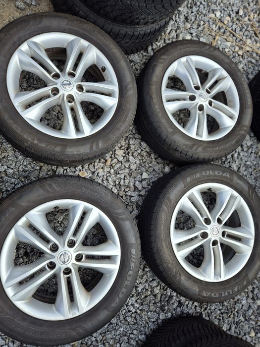 Nissan Koła letnie 215/60 R17