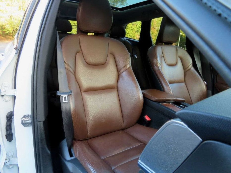 Volvo XC60 T5 Momentum      2019