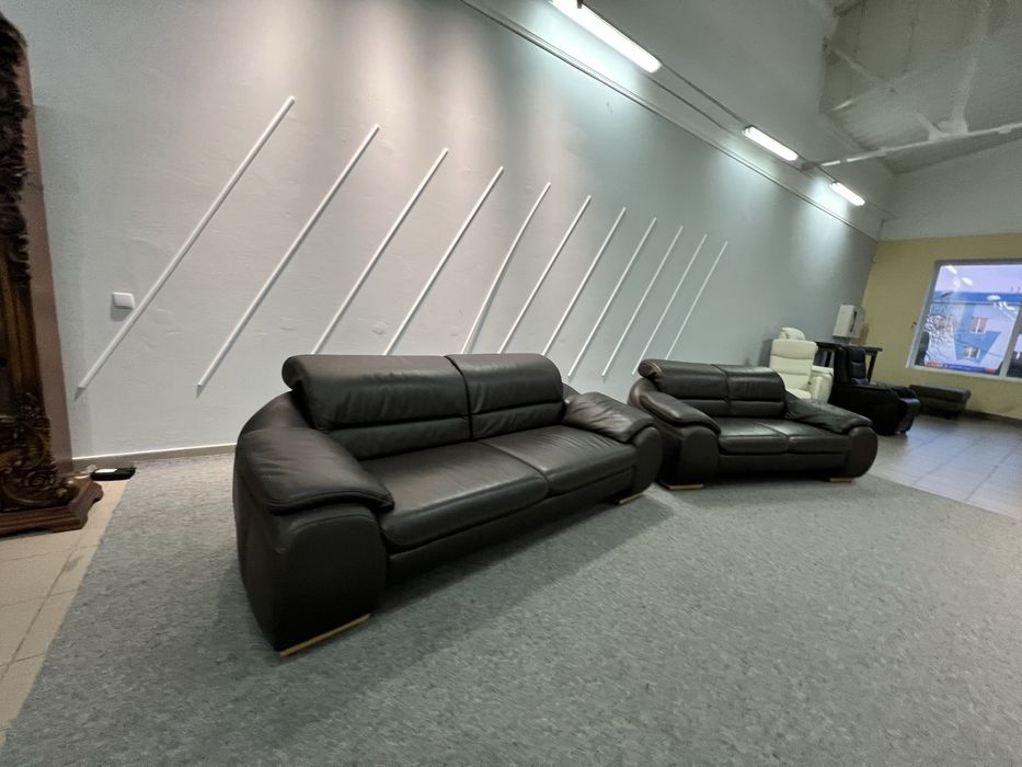 Шкіряний диван трійка двійка коричневий нерозкладний