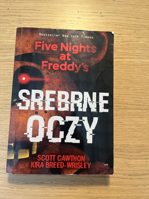FNAF srebrne oczy
