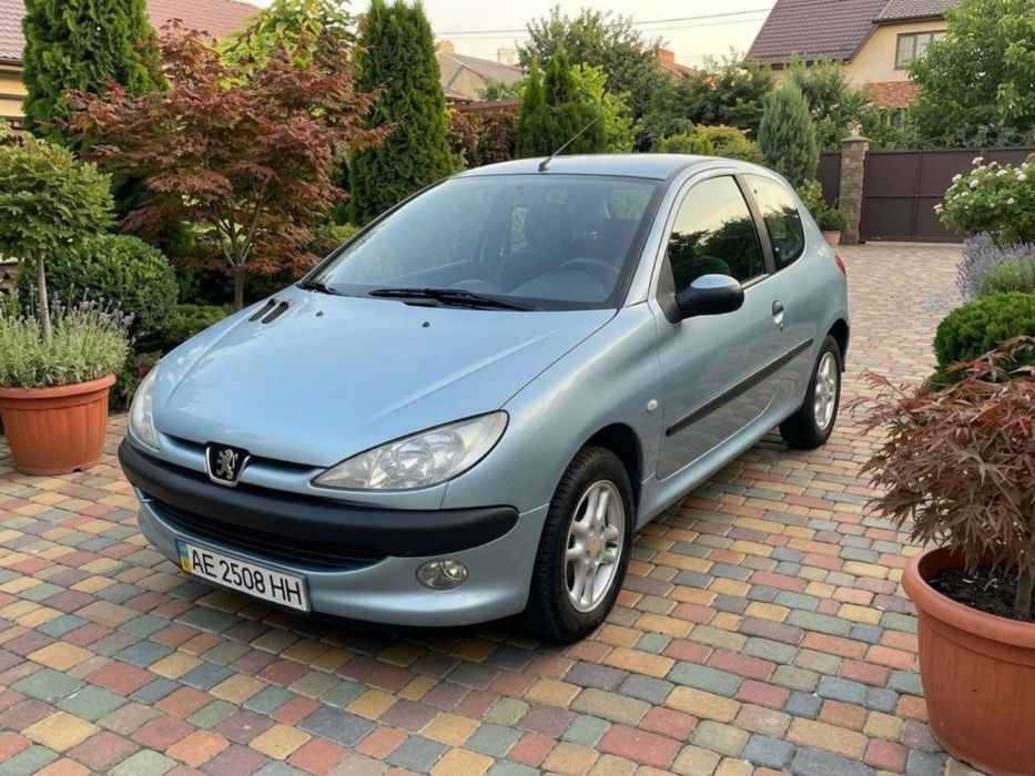 Продам Peugeot 206 Avtomat