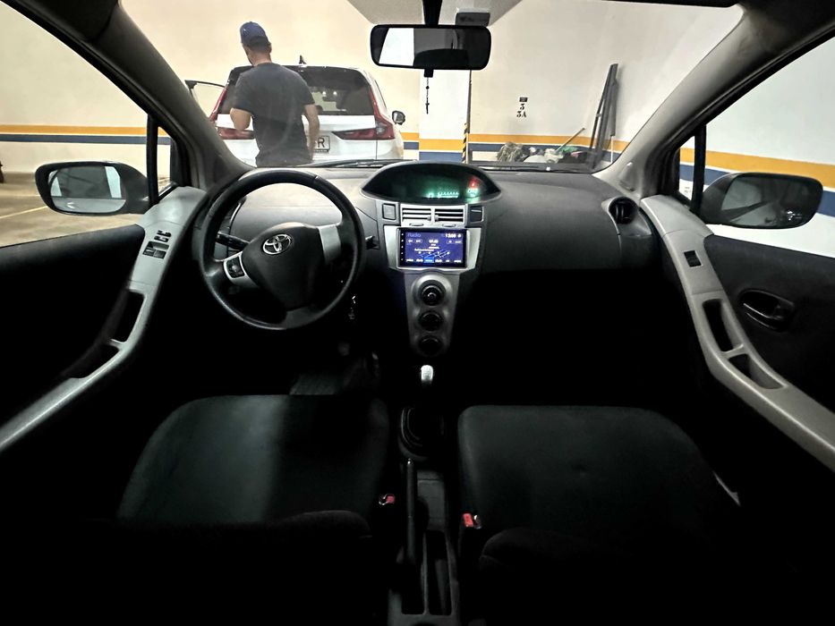 Toyota Yaris — fotografia 4
