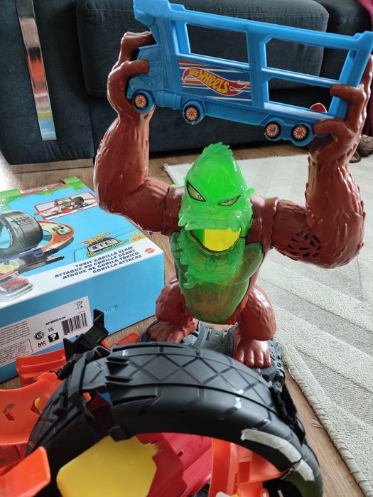 Hot wheels - ataque de gorila tóxico64730011164547120