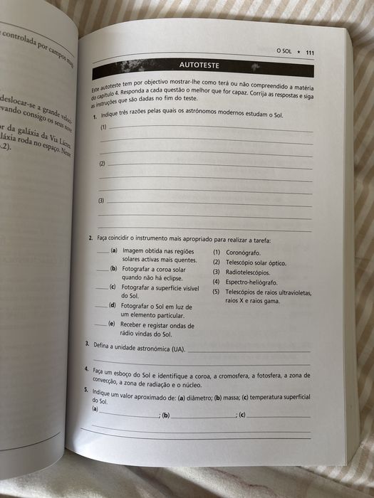 Livro “Astronomia” de Dinah L. Moché