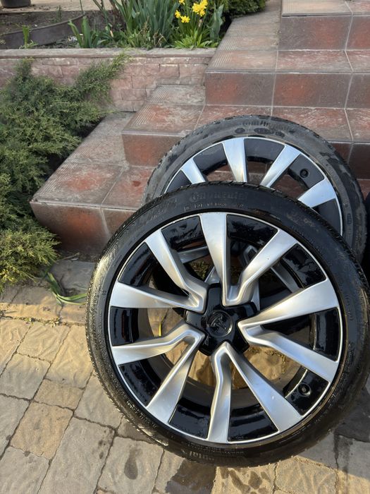 Комплект коліс Tesla Model 3 2024 Highland R19 Nova — Оригінал (Диски + Гума + BLE датчики +ковпаки)