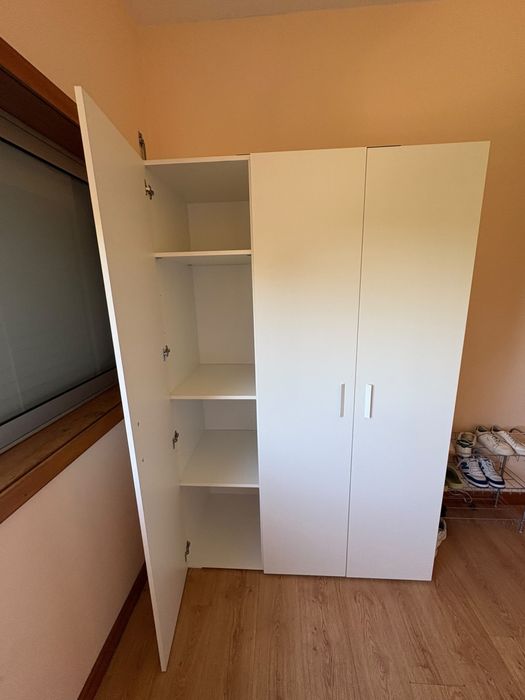 Sofa e armario de quarto como novos