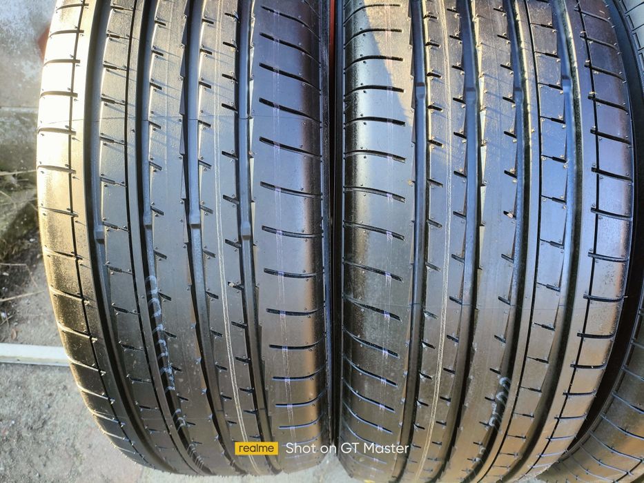 Yokohama Advan V61 E+ 235/60/18