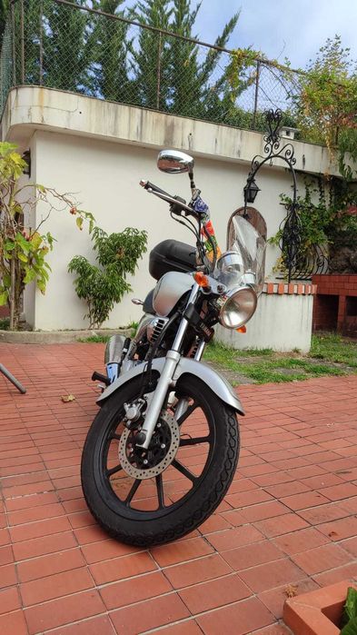 Yamaha YBR 125 Custom