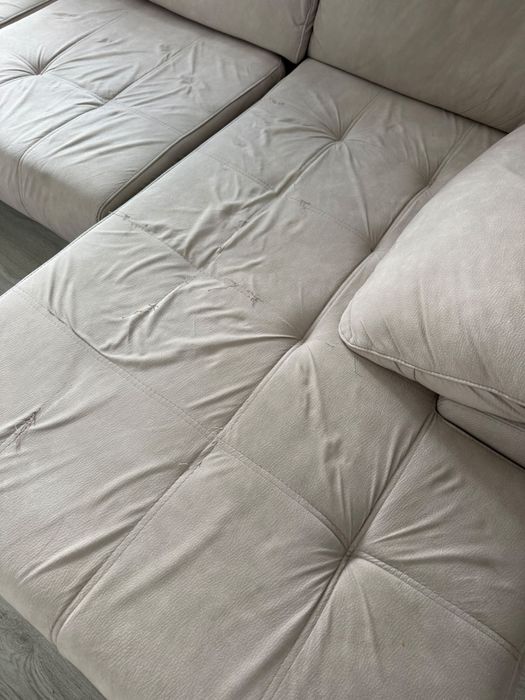 Sofá de 4 lugares com chaise longue – bege