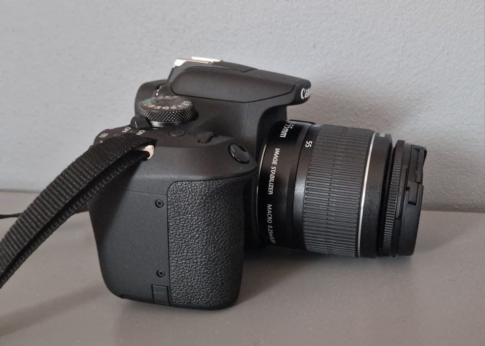 Aparat Canon 2000d plus 2 obiektywy