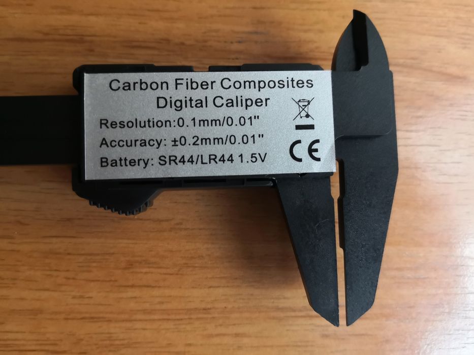 Suwmiarka elektroniczna