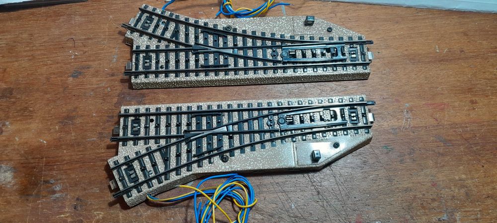 Par de agulhas via M h0 -Marklin 5202- quase novas na caixa original