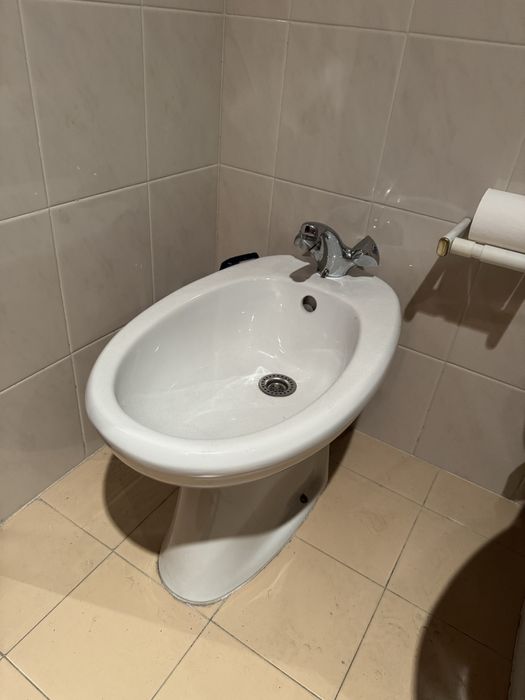 Bide praticamente novo