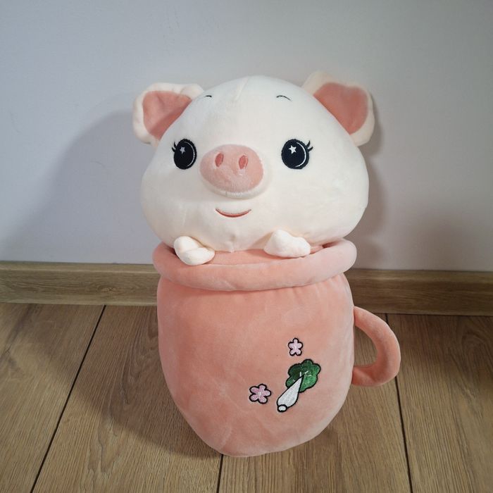 Śliczna milutka świnka w kubku maskotka