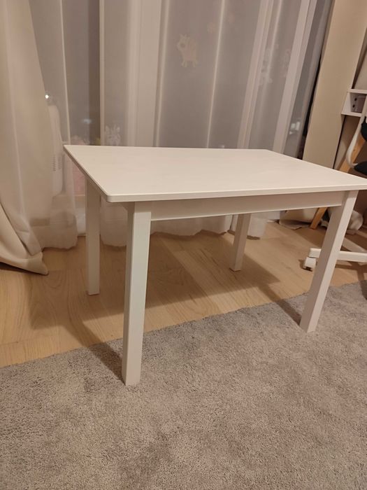 Stolik dziecięcy Ikea bialy