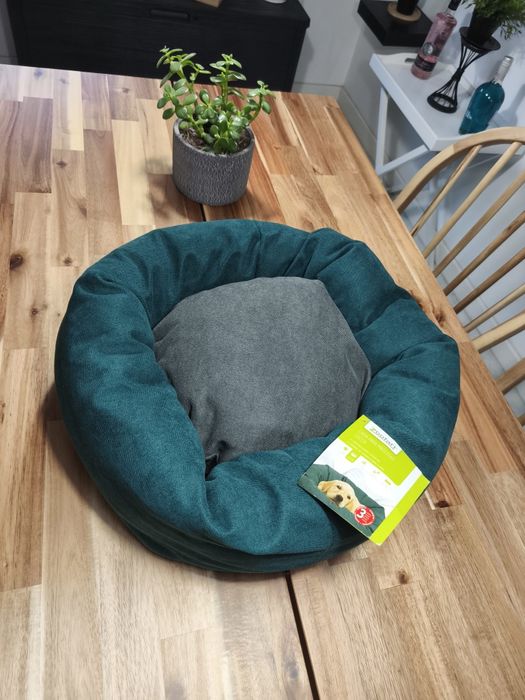 Cama para caninos ou felinos nova