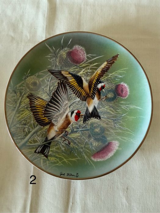 Вінтаж : Колекція фарфорових настінних тарілок.