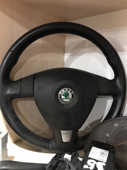 Руль Skoda Octavia A5 A7 Fabia airbag Тур Superb мультируль подушка VW