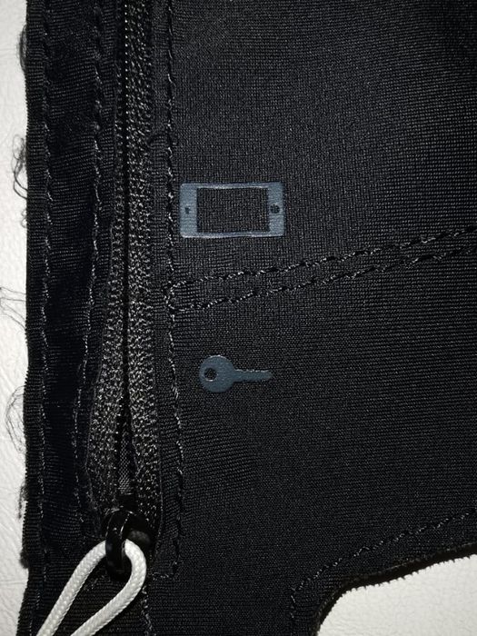 Running belt for smartphone and keys64173600083715121