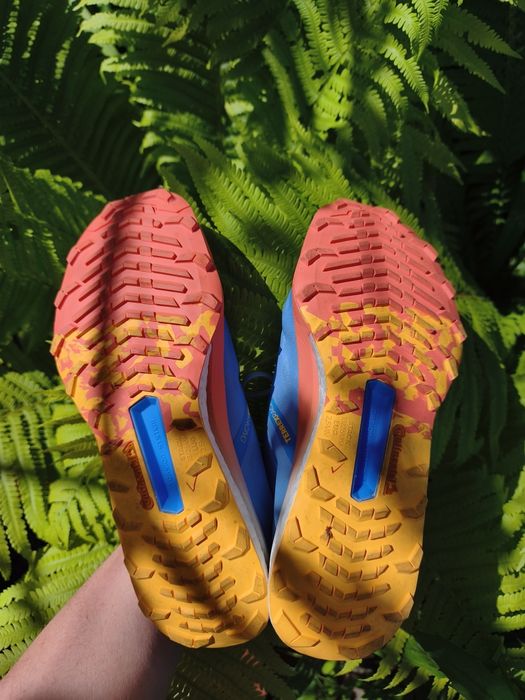 Кросівки чоловічі 42р Adidas terrex