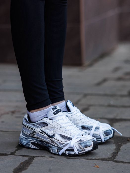 Nike Initiator Custom White Black