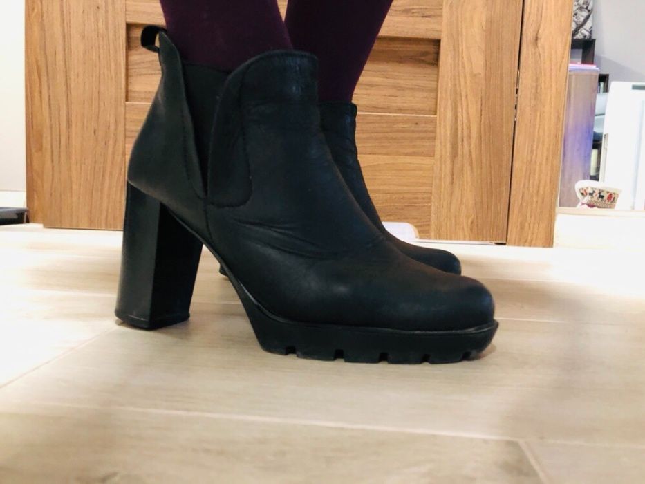 Czarne botki VENEZIA r36