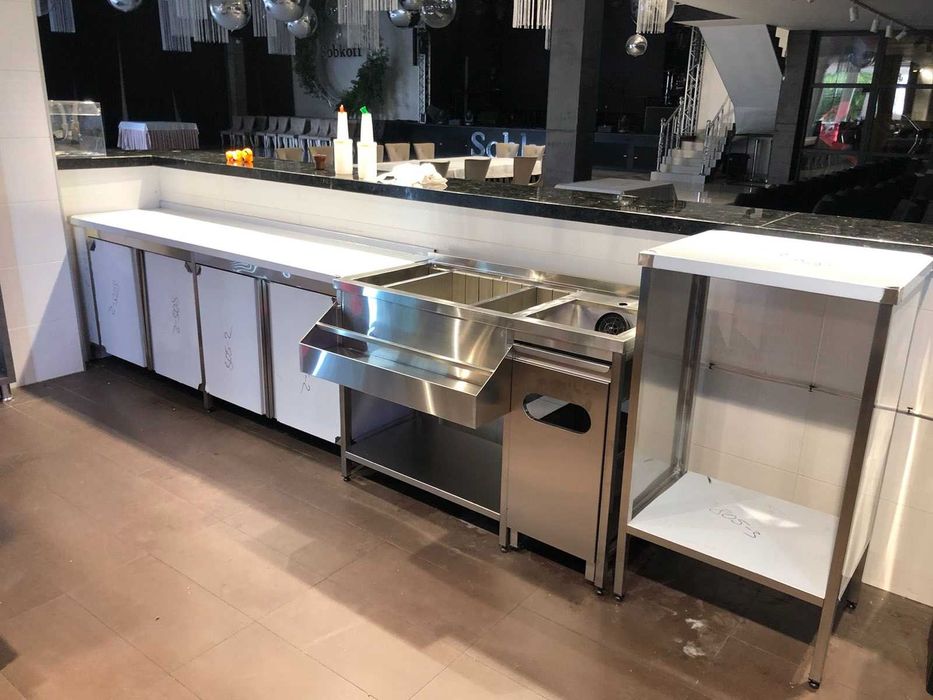 Нейтральне обладнання з нержавійки столи, мийки, стелажі, полиці, зонт