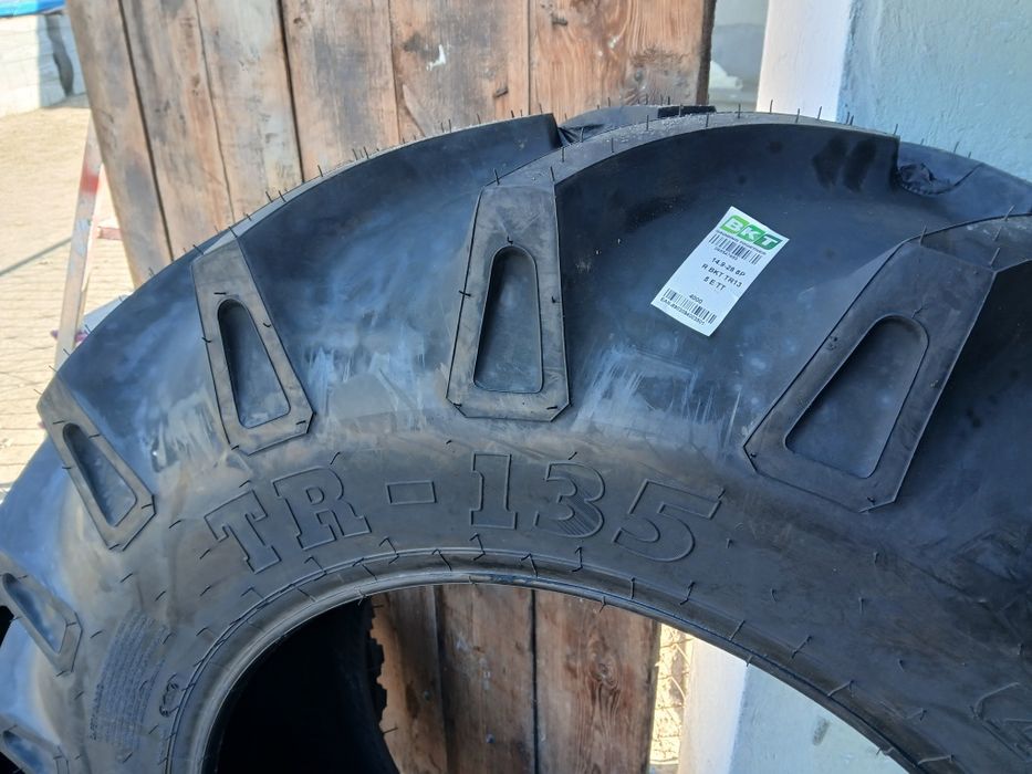 Opony rolnicze Stomil i BKT 14.9 - 28