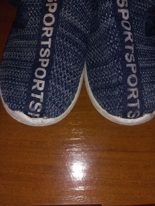 Продам взуття на хлопчика