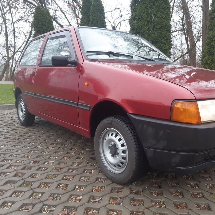 Fiat Uno  1.0 bez korozji  oraz wkladu 02r.