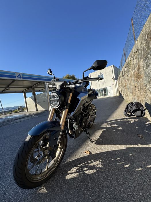 Honda cb125r 2021