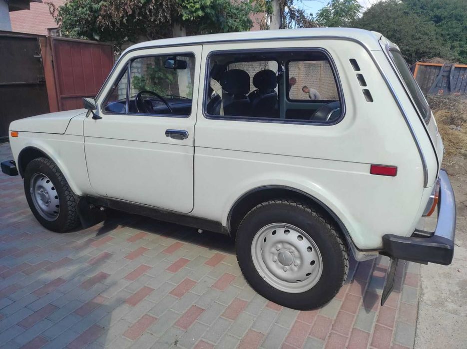 Продам автомобіль ВАЗ 2121